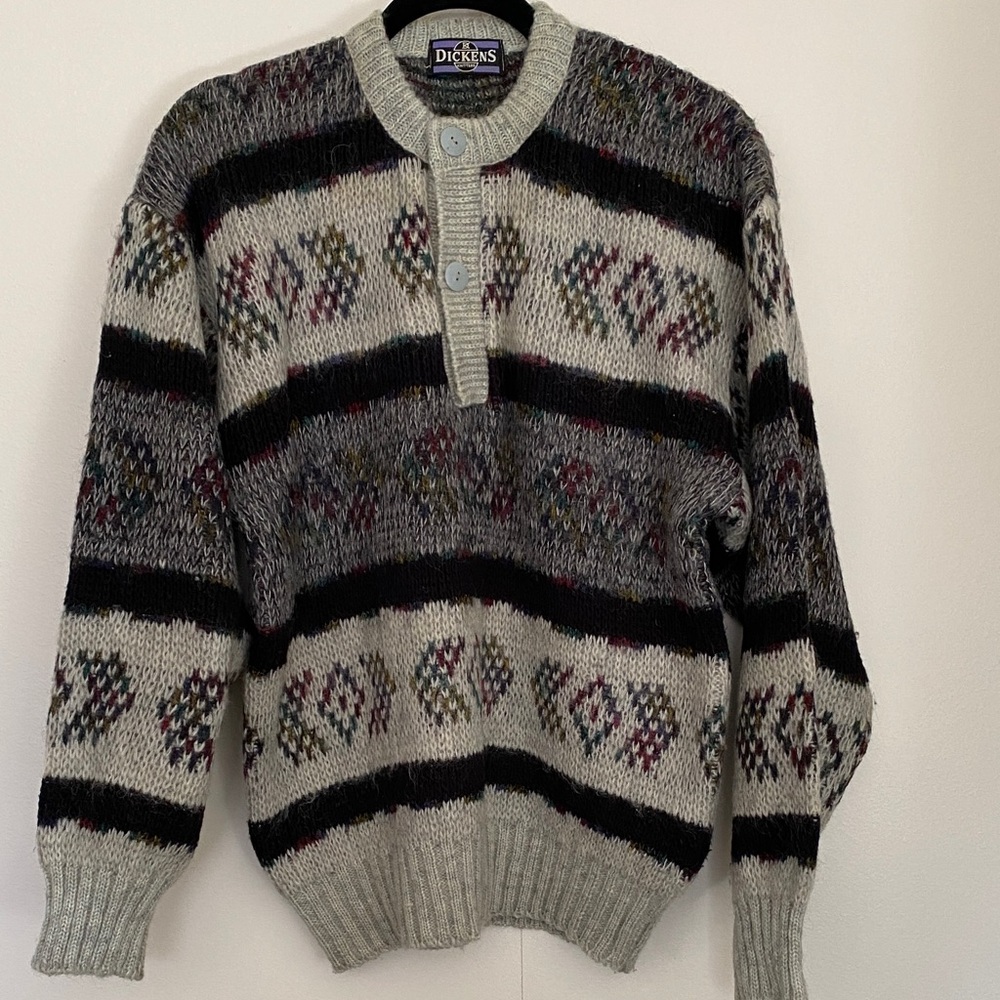Vintage Dickens Knitters Men's Black and Gray Patterned Crewneck Wool Sweater M?